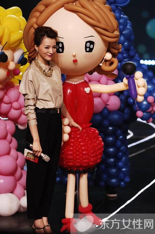 主持人董卿个人资料 董卿曝春晚潜规则