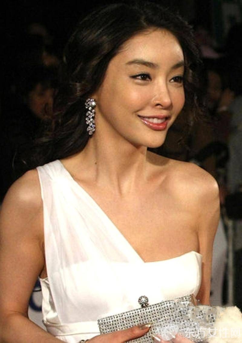 韩国娱乐圈潜规则 揭不堪潜规则香消玉损的韩星