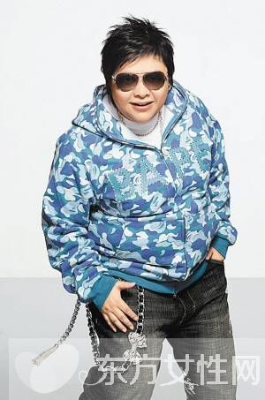 韩红养子潘子灏照片 述韩红与孤儿潘子灏的故事