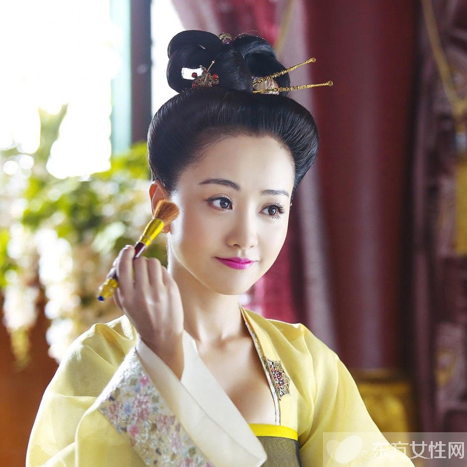 杨蓉陈晓结婚照曝光 曝陈晓赵丽颖分手原因太雷人