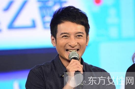 李维嘉龙丹妮密恋七年已领证 汪涵等人纷纷送上祝福