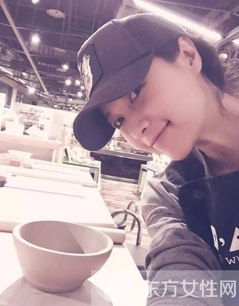 曝徐静蕾与黄立行已结婚 徐静蕾 瞒体重都不会瞒结婚