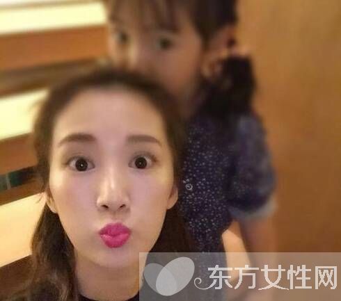 阔太李念老公是谁 阔太李念菜场买菜还价获赞接地气