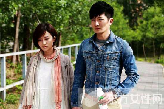 揭秘郭京飞老婆鲍莉家庭背景 鲍莉和鲍蕾是两姐妹