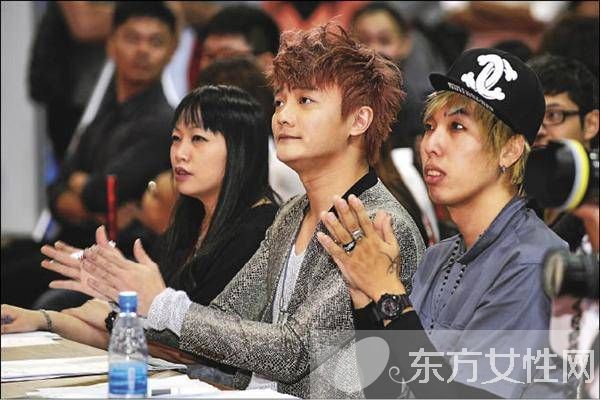 阿沁飞儿分手原因遭扒 双方承认是男方甩女方