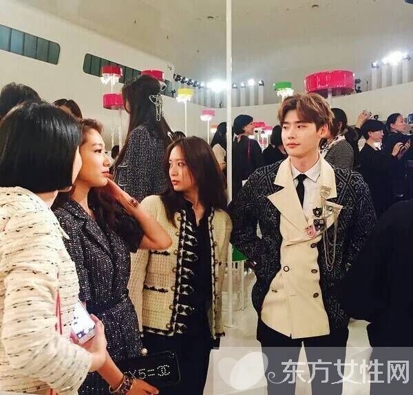 朴信惠李钟硕恋情曝光 网友直呼李钟硕郑秀晶更般配