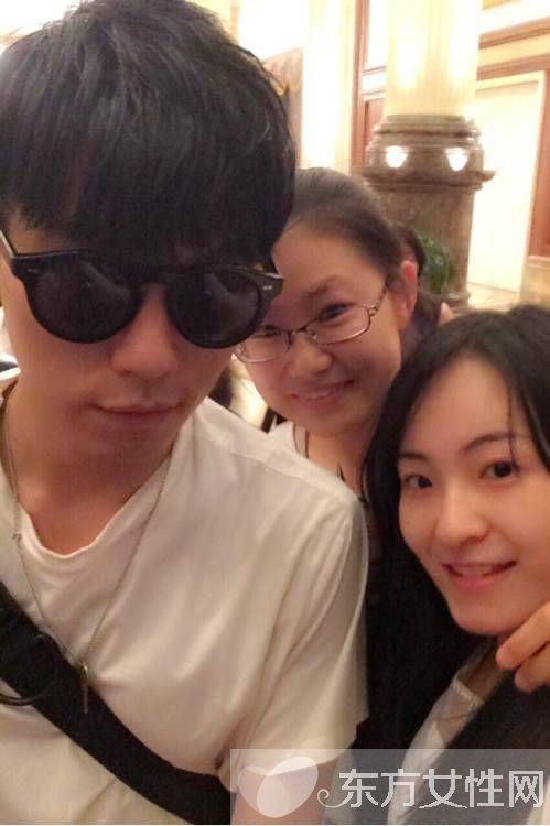 柯震东哥哥柯家洋微博资料 柯家洋柯震东合照遭曝光