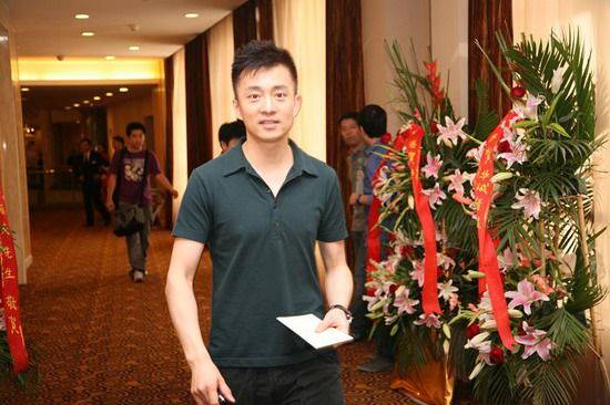 央视主持人亚宁近况 亚宁男友杨健照片曝光