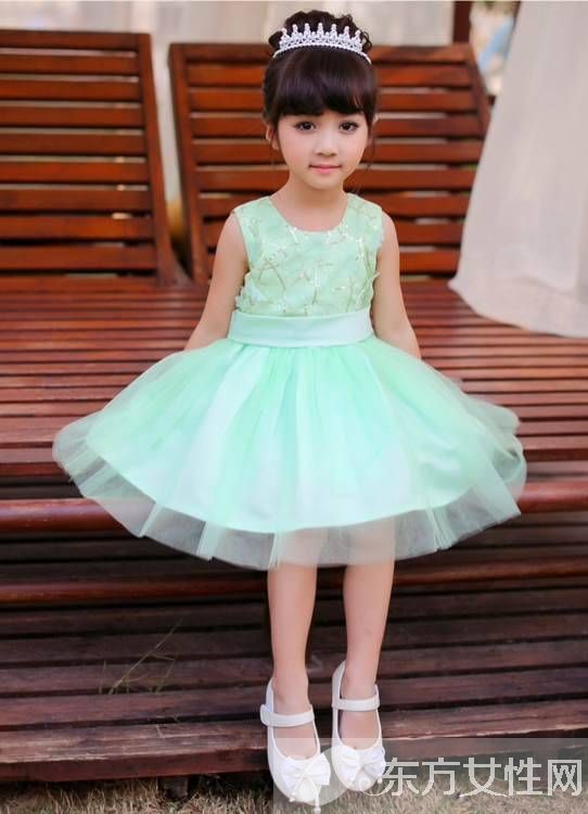 吴聊聊的妈妈是谁 吴聊聊神秘家庭背景曝光