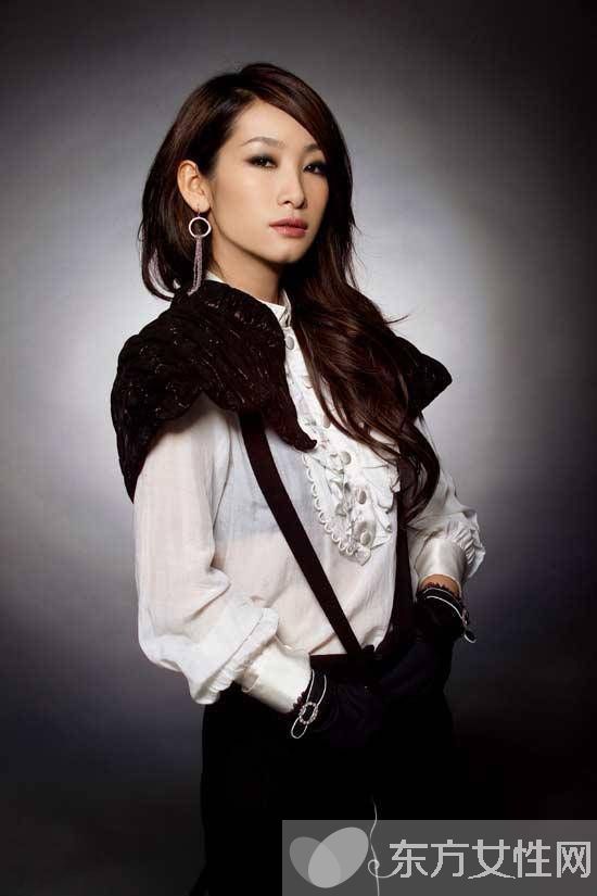 王新军老婆秦海璐个人资料 揭与前妻唐静离婚真相