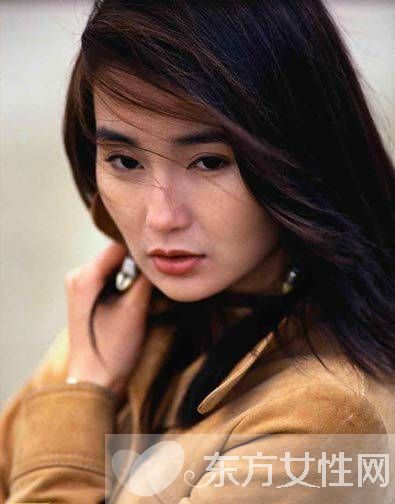 张曼玉资料简介 张曼玉梁朝伟没做恋人因时机问题