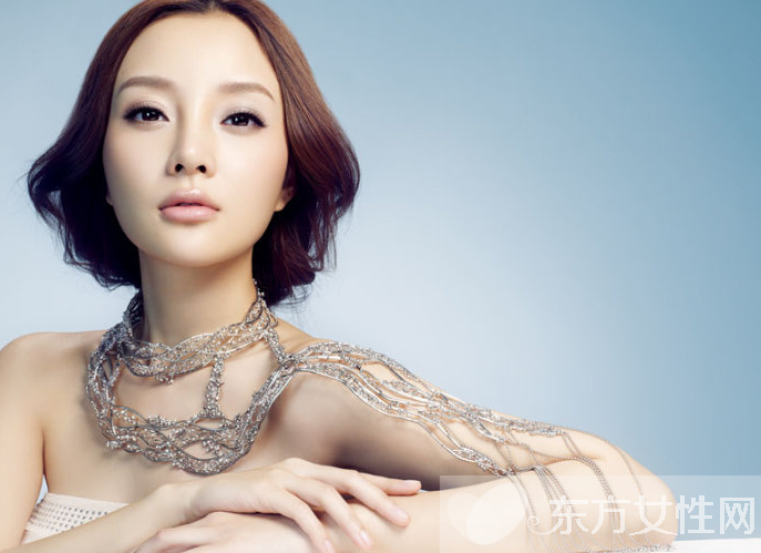 李小璐资料简介大揭秘 惊人家世曝光