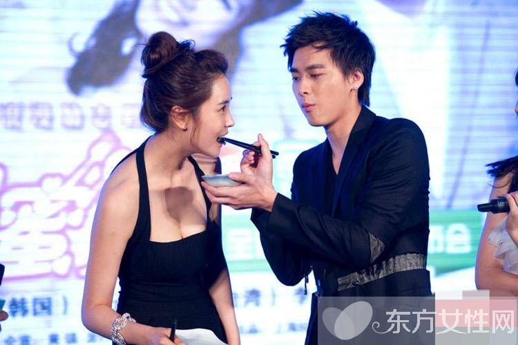 李易峰承认曾与李多海交往 李易峰曝分手后心碎绝食