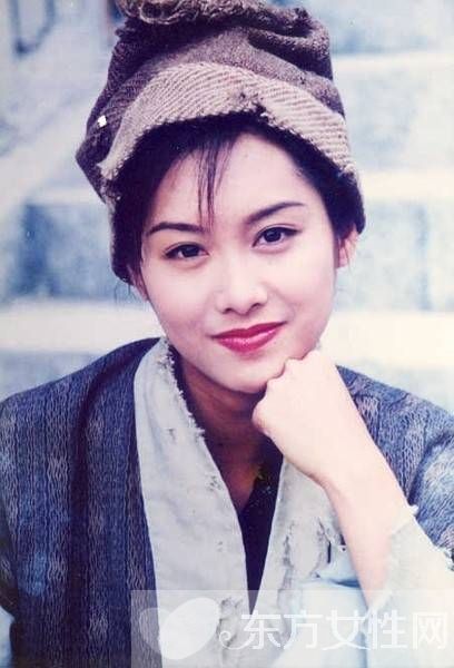 朱茵个人资料 朱茵称与周星驰恋爱是噩梦的开始