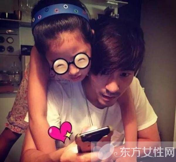 梧桐妹亲手制作豹纹帽送咘咘 修杰楷爆与梧桐妹相处之道