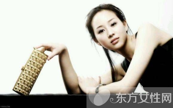 让人面红耳赤的张钧蜜吻戏 张钧蜜居然是这样家庭出生