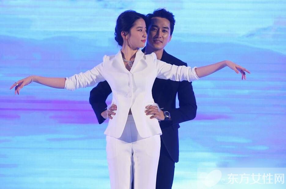 吴亦凡刘亦菲高颜值CP组 揭吴亦凡约炮内幕始末