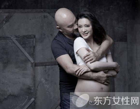 40岁国标女王刘真生下猴宝宝 女儿侧脸照曝光