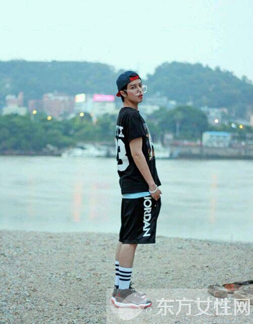 帅女人邢雅晨微博地址曝光 邢雅晨海量生活照欣赏