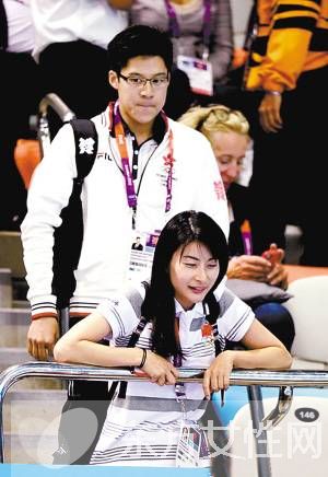 霍启刚郭晶晶真人秀甜到 虐  恩爱夫妻羡煞旁人