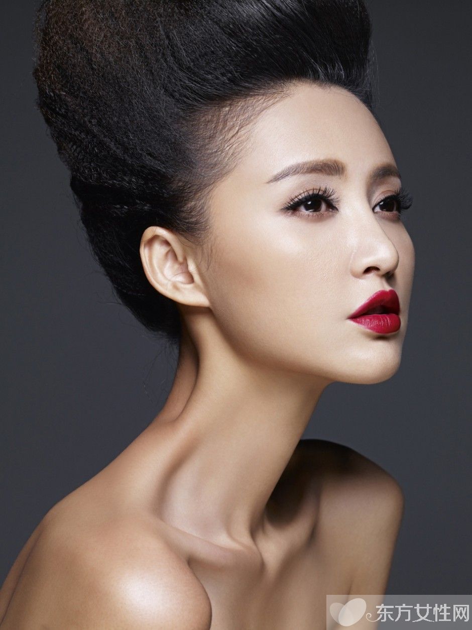 张歆艺整容前后对比惊人 揭张歆艺与前夫杨树鹏离婚内幕