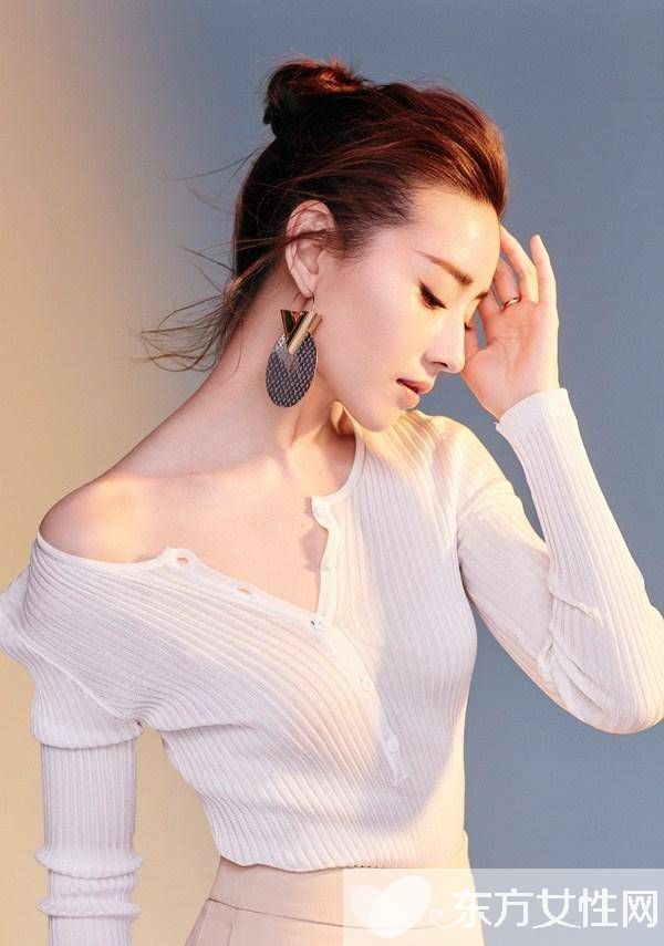 潘粤明董洁结婚照 揭秘潘粤明董洁离婚真相