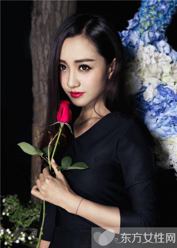 杨蓉陈晓结婚照曝光 曝陈晓赵丽颖分手原因太雷人