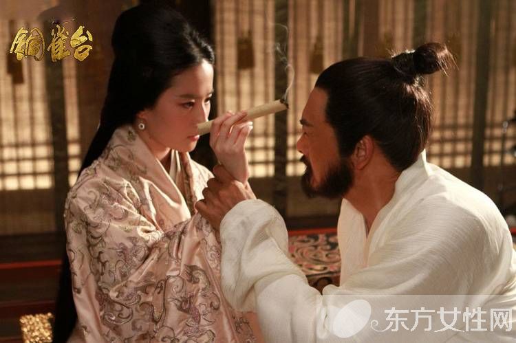 吴亦凡刘亦菲高颜值CP组 揭吴亦凡约炮内幕始末