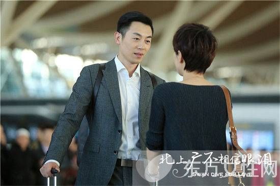 马伊琍朱亚文上演大尺度激情戏 马伊琍片场 挤奶 不忘词