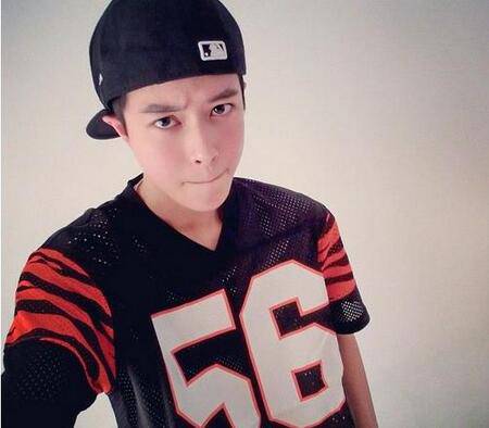 中国最帅女人邢雅晨长发照曝光 简直帅到不像话