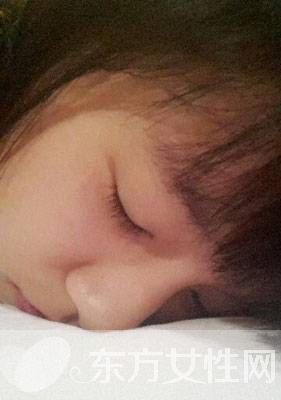 小彩旗比基尼照曝光 小彩旗与28岁老公上演老少恋