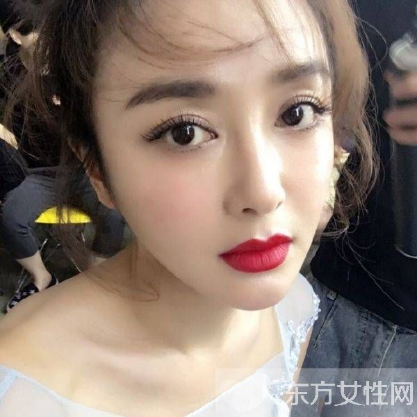 黄晓明与前女友秦岚分手内幕 揭两人浪漫恋情始末