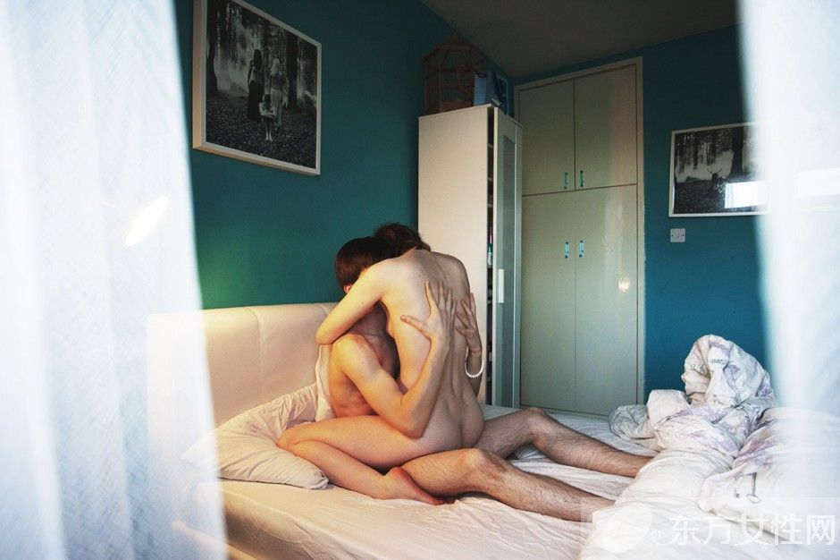 90后校园情侣野战经验分享 激情啪啪尺度惊人