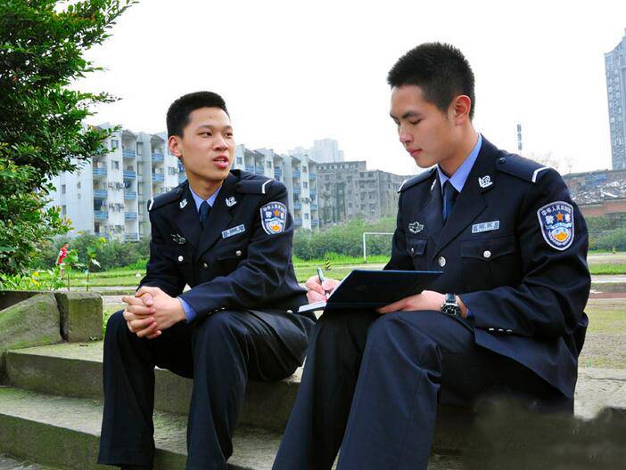 狱警待遇怎么样  神秘职业内幕曝光狱警的辛酸史