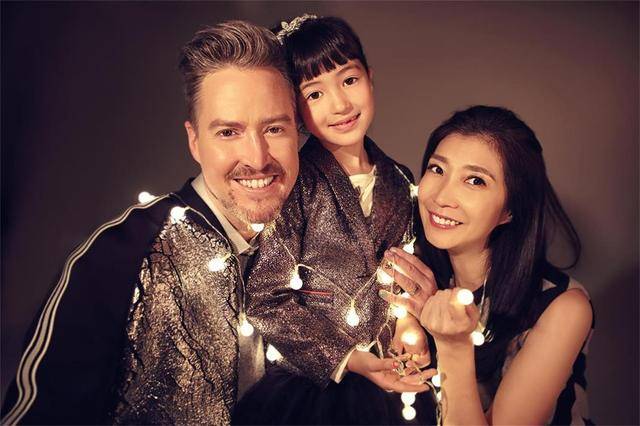 夏克立是谁 揭秘夏克立对Poppy性教育方式是什么