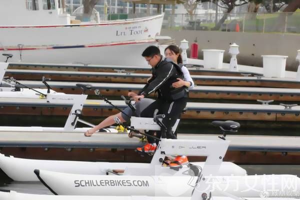 霍启刚郭晶晶真人秀甜到 虐  恩爱夫妻羡煞旁人