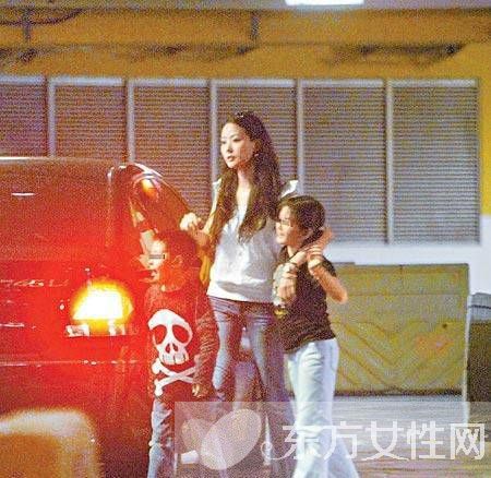 台湾名媛孙芸芸儿子活泼帅气 孙芸芸美貌不输女星曾被星探盯上