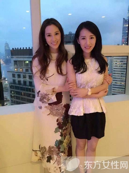 阔太李念微博晒海量炫富照 李念晒自拍被网民吐槽