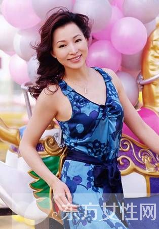 主持人董卿个人资料 董卿曝春晚潜规则