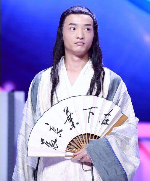 叶良辰真实身份遭人肉 王思聪居然向他下 战书