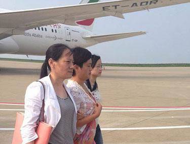 浙江永康美女老板帮弟弟还赌债惹诈骗罪 出逃非洲终被捕