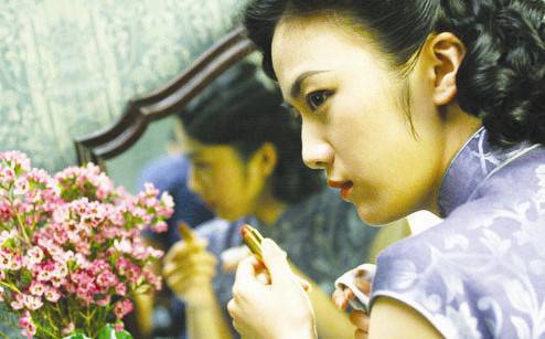 梁朝伟汤唯床戏疑真做 网友惊呼 有套