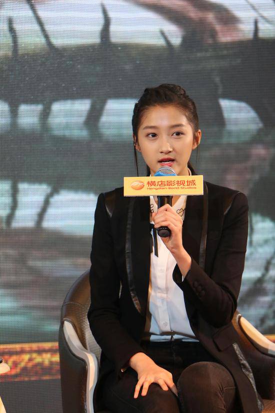  小倾城 家庭背景曝光 艺术世家4岁半就出道