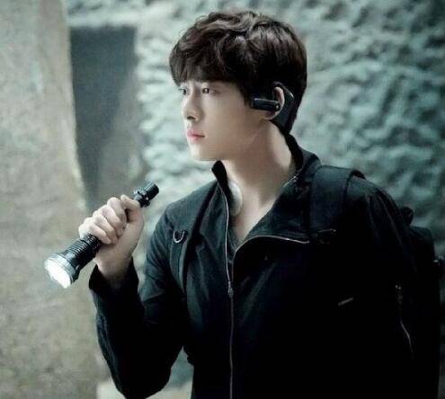 张起灵身世之谜 他与吴邪什么关系何来十年之约