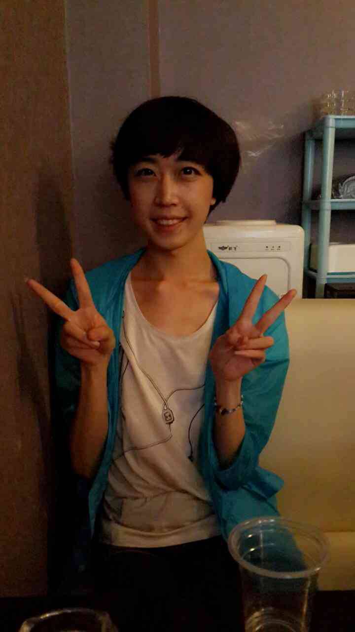 西大女神 渊姐 男扮女装上瘾 自称喜欢型男