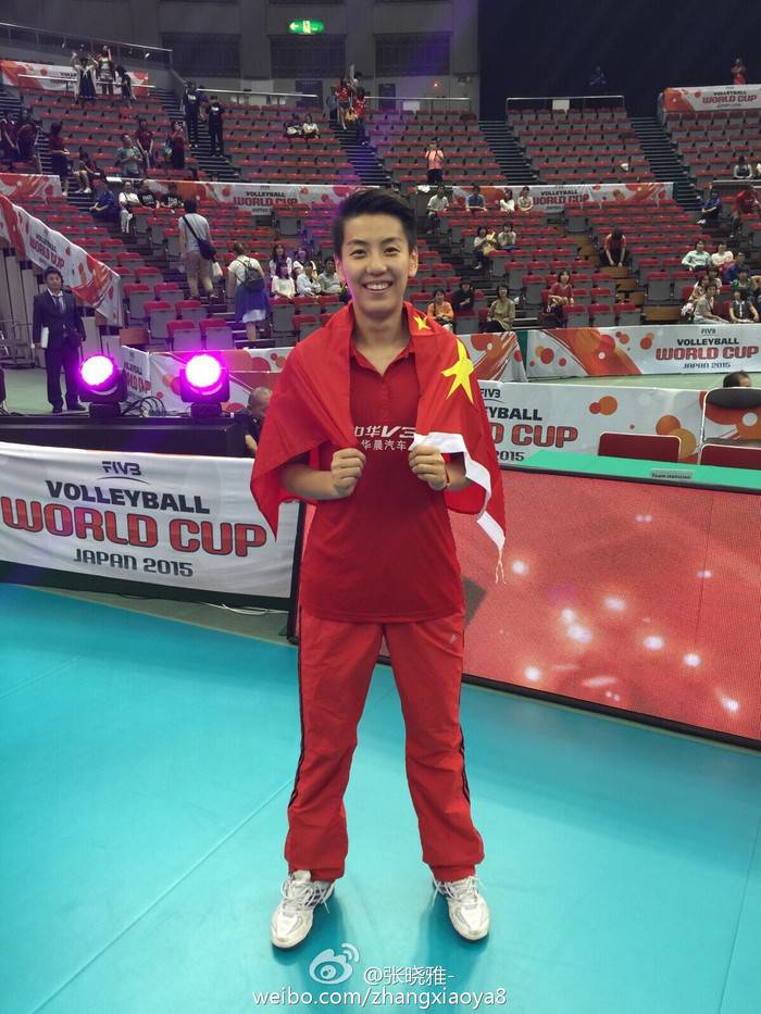 张晓雅微博资料曝光 网友赞张晓雅比型男还要型