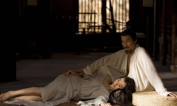 盘点拍激情戏受伤的女星 杨幂鼻子受伤血流不止