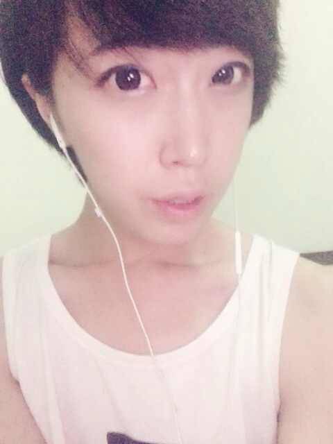 西大女神 渊姐 男扮女装上瘾 自称喜欢型男