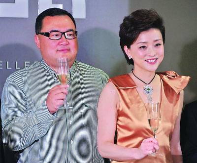 吴征的前妻背景不一般 借此机会在美国政坛发展