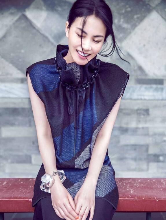 47岁王菲欲再生女 揭王菲混乱恋爱婚姻史